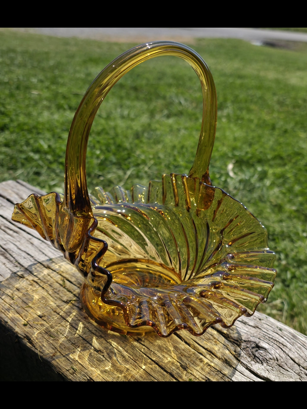 Amber Glass Ruffled Basket - Home Art Decorative Accent - Picture 6 of 8